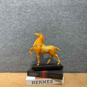 Prancing Horse with Ornate Saddle (Yellow/Gold) (AR VL 22) (AR VL 22)