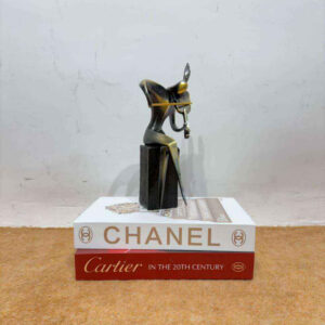 Abstract Vertical Figurine Sculpture (DE 10) (DE 10)